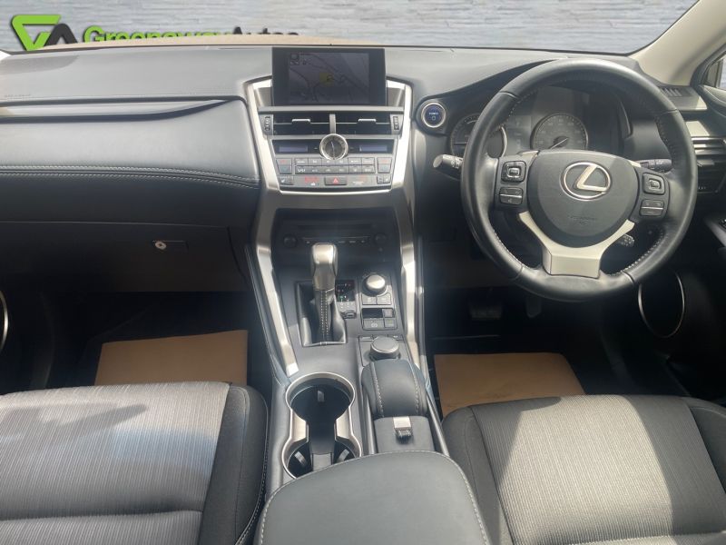 LEXUS NX 300H SE - 3342 - 15