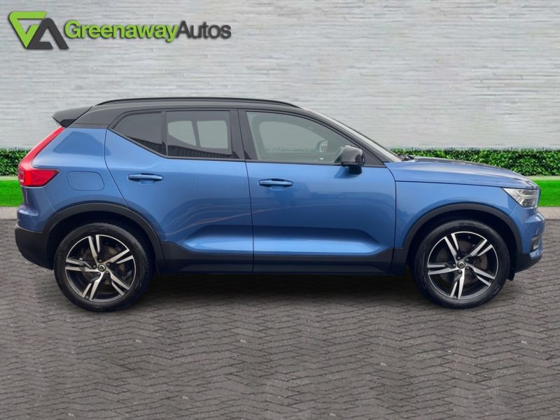 VOLVO XC40 RECHARGE T4 R-DESIGN - 3421 - 7