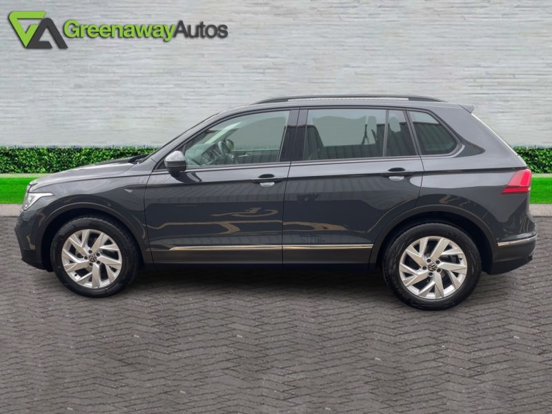 VOLKSWAGEN TIGUAN LIFE TSI DSG GREAT VALUE MUST BE SEEN - 3363 - 9