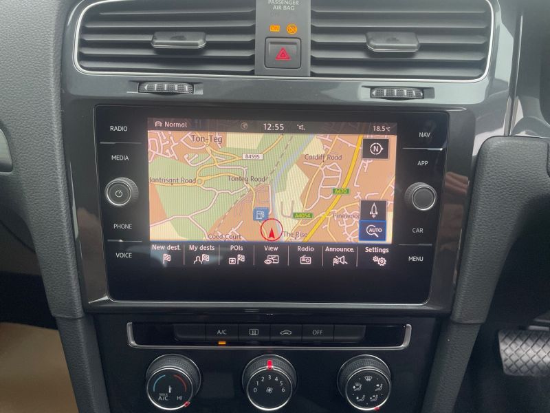 VOLKSWAGEN GOLF SE NAVIGATION TSI EVO DSG - 3394 - 24