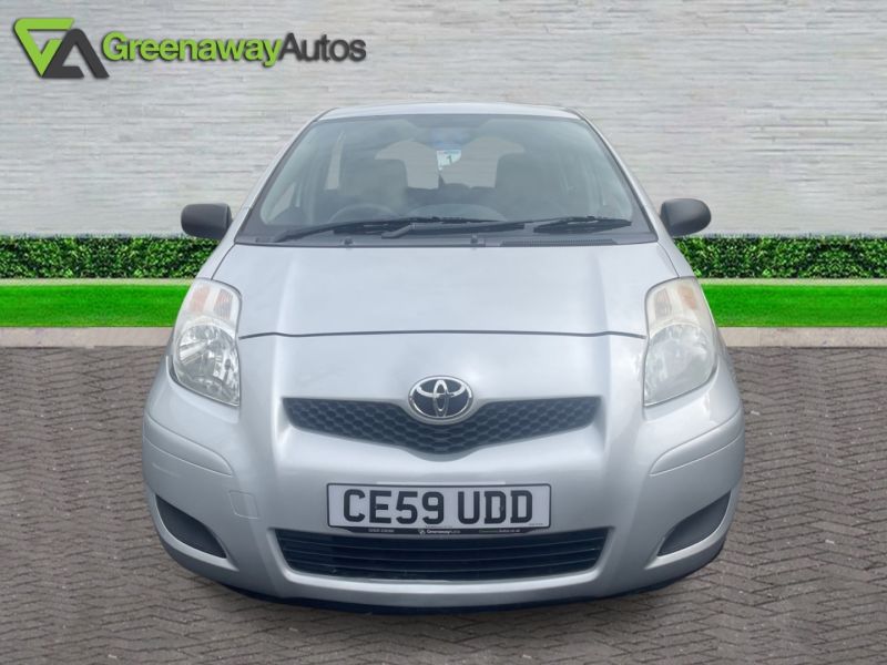 Used TOYOTA YARIS in Pontypridd, Wales for sale