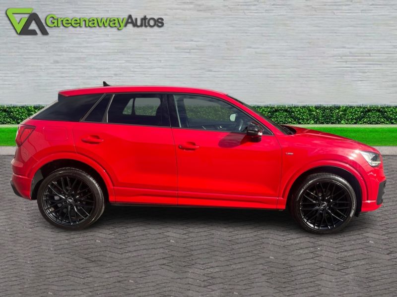 AUDI Q2 TFSI S LINE BLACK EDITION GREAT COLOUR TANGO RED - 3364 - 4